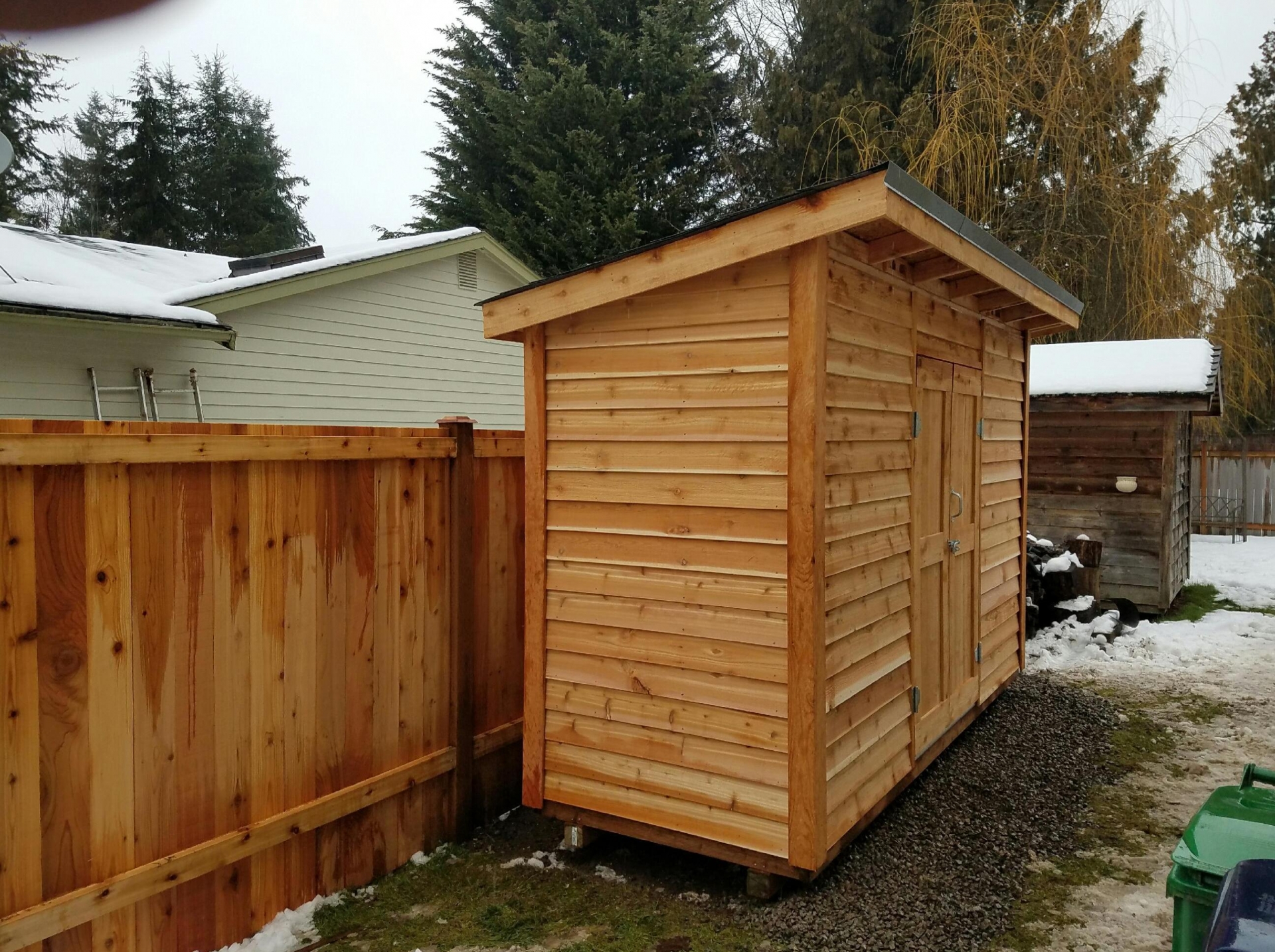 8x4 garden hutch shed